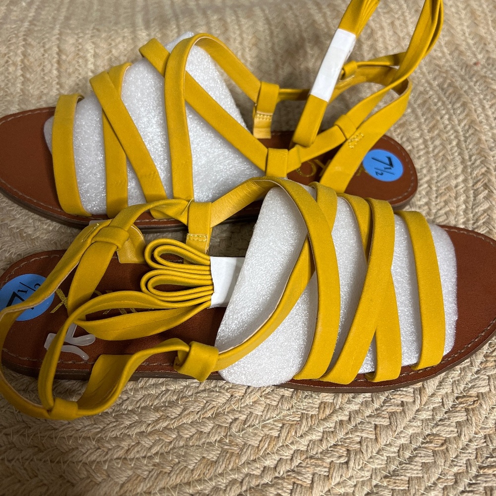 Womens tie up sandals
